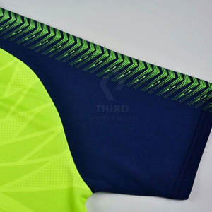 Uniforme de fútbol de Color personalizado de calidad superior Ropa deportiva Uniforme de fútbol de Venta caliente Hecho en Pakistán - Product Image 4