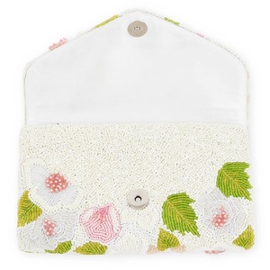 Bolso de Mano Tipo Sobre con Forro de Satén/Terciopelo y Estampado Floral de Moda, Calidad Garantizada, para Mujer, Bolso de Fiesta, Venta al por Mayor en Grandes Cantidades - Product Image 4