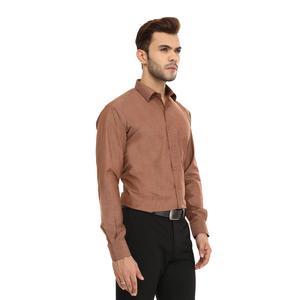เสื้อเชิ้ตผู้ชายสีน้ำตาลคุณภาพสูง สำหรับใส่ลำลอง ทำงาน เดินทาง และกิจกรรมกลางแจ้ง มีจำหน่ายในราคาที่เข้าถึงได้ - Product Image 1