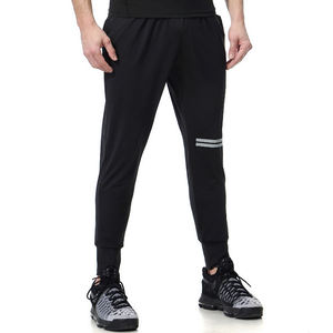Venta al por mayor Slim Fit con bolsillos Hombres Entrenamiento Gimnasio Joggers Algodón Pantalones de chándal Hombres ligeros Joggers - Product Image 4