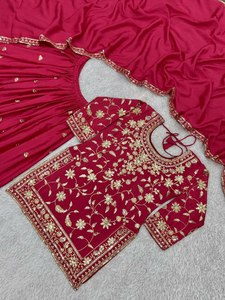 ONLY Devant Travail de Broderie Pure Chinon Tissu de Soie Magnifique Couleur Dray Propre Pakistanais Mode Traditionnelle Salwar Suit - Product Image 4