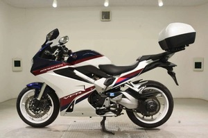 Nuovissima Honda <span class=keywords><strong>VFR</strong></span> <span class=keywords><strong>800</strong></span> 2026 - Acquista Moto Sportive - Product Image 3