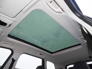 Voiture électrique rapide de luxe 2023, modèle Ix1, à prix réduit en promotion. Sans accident et prête à être expédiée. - Product Image 2