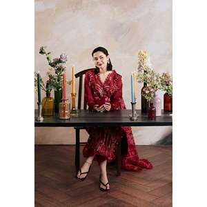 ชุดเสื้อชีฟองปักลายหนัก 3 ชิ้น ยี่ห้อ Maryam Hussain พร้อมผ้าคลุมไหล่ปักลายตาข่ายแบบ Khaddi และกางเกงขายาว สำหรับฤดูใบไม้ผลิ/ฤดูร้อน รุ่น BIC-4898 - Product Image 3