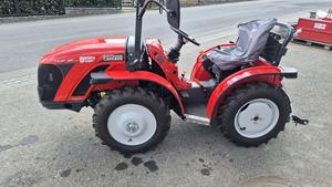 Free Shipping Antonios Carraros Tigre 3800 X-MAS 25.7 HP 1.05 Ton 4WD Compact Utility Tractor EPA/CE Approved - Product Image 5