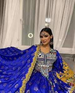 Robes pour femmes afghanes faites à la main traditionnelles brodées en velours afghan robe de fête et de mariage tribale taille personnalisée à vendre - Product Image 3