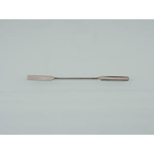 Espátula Multifuncional para Polvo en Acero Inoxidable, Forma Cuadrada de Media Copa, Diseño Plano Preciso - Burkle GmbH, Hecho en Alemania - Product Image 4