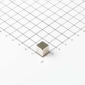Magnete a blocco in neodimio 10x10x10mm - Product Image 1