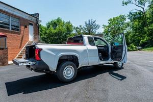 Toyota Tacoma SR XTRACAB LB RWD 2024, Lista para Enviar - Product Image 5