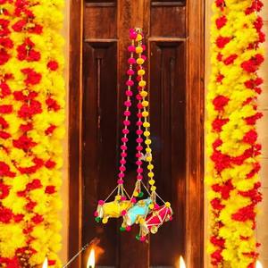 Guirlande de pompons multicolores Dholki Dholak, décorations de mariage indien Mehndi Haldi, guirlande de pompons, faveur de mariage, toile de fond de fête Sangeet - Product Image 5