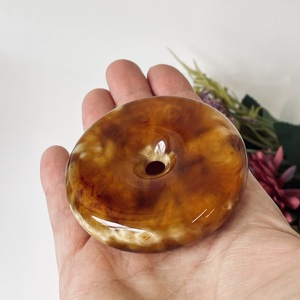 Pendentif Donut en Ambre Baltique Orange et Blanc, Collier Cercle en Ambre Naturel ; Pendentif Donut en Ambre Naturel Forme Cercle Unisexe - Product Image 1