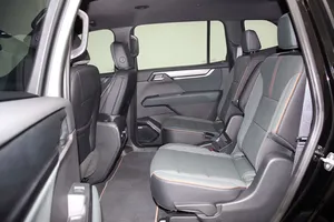 พร้อมส่งมอบ GMC Acadia AT4 ปี 2025 ตัวเต็มออปชั่น รถมือสองรับรองคุณภาพ ขายแล้ว - Product Image 5