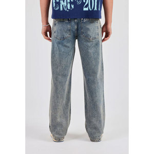 กางเกงยีนส์ผู้ชายทรงตรงสลิมฟิต ปักโลโก้ คุณภาพสูง ล้างสีแบบแอซิดวอช - Product Image 4