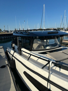 2025 N-a-v-a-n C30 - Product Image 2