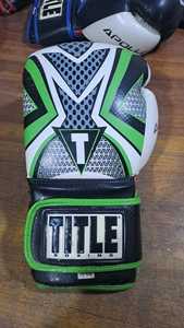 Prix usine gants de karaté WKF approuvé semi-contact protège-mains conception personnalisable en gros disponible - Product Image 5