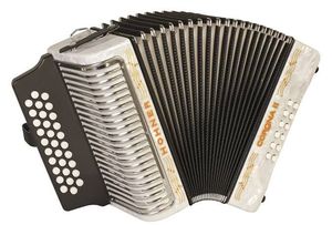 Accordéon en bois 3500FB Corona II 31 boutons chromatique Sol diatonique avec sangles de sac noires - Product Image 2