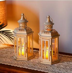 Elegante Juego de Faroles de Metal Blanco con Paneles de Vidrio Transparente, Diseño Vintage Calado, Brillo Cálido para Decoración Festiva del Hogar - Product Image 3