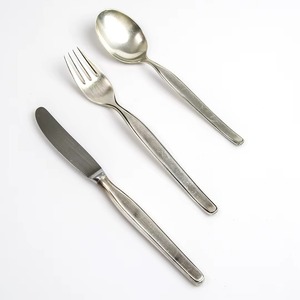 Juego de 5 cubiertos de acero inoxidable usados en la cocina, mesa, café, uso doméstico, cubiertos chapados en Color dorado, mango curvo negro - Product Image 3