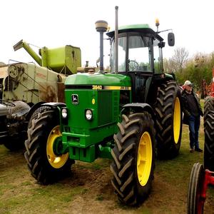 Livraison rapide sur le tracteur John Deere 3640 de qualité supérieure au prix de gros Machine agricole puissante pour d'excellentes performances - Product Image 5