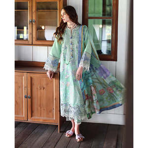 Conjunto Premium MUSHQ de 3 Piezas para Mujer: Camisa Bordada con Dupatta de Seda Estampada y Pantalón - BIC-4909 - Product Image 4