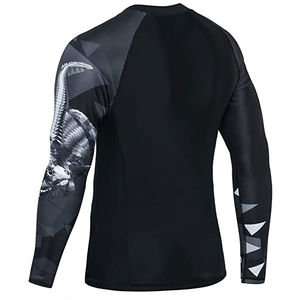 เสื้อแรชการ์ดผู้ชายคุณภาพพรีเมียม โลโก้สั่งทำได้ คุณภาพสูง แขนสั้น ป้องกันรังสียูวี แห้งเร็ว ผลิตจากโพลีเอสเตอร์/สแปนเด็กซ์ ราคาประหยัด - Product Image 6