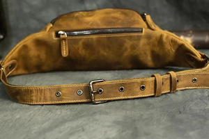 Compre una Bolsa de Pecho de Cuero Genuino Hecha a Mano, Personalizable, de Diseño, en Color Marrón, para Hombres y Mujeres - Product Image 3