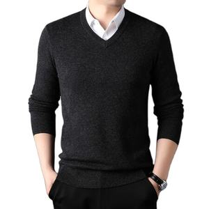 Venta al por mayor de personalización de invierno suéter de moda de manga larga de lana suéter con cuello en V suéteres de los hombres - Product Image 5