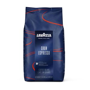 Café en grano Lavazza Gran Espresso, mezcla de granos enteros, tostado medio, bolsa de 2.2 LB (1 unidad), sabor equilibrado y rico con notas de cacao. - Product Image 1