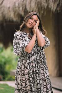 Vestido Maxi Ecológico de Verano 2024 al por Mayor para Mujer, Manga Corta, Tela de Algodón Larga, Estampado Simple, Ropa de Playa Informal, Color Sólido - Product Image 4