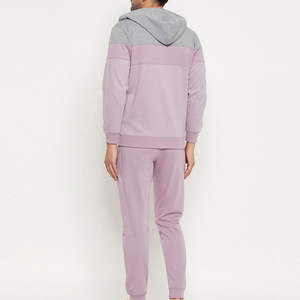 Ensemble de survêtement sport et lifestyle avec tissu doux et ajustement flexible pour un confort quotidien - Product Image 5