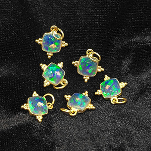 Opale de feu Coussin Lunette Fantaisie 8 MM Charme Petit Pendentif En Gros - Product Image 3