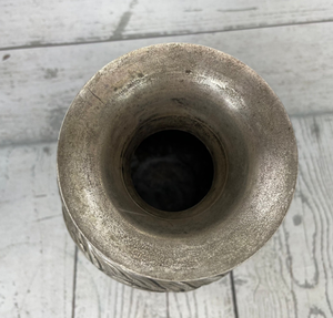 Florero de Aluminio con Diseño Moderno y Relieve, con Acabado Plateado, para Decoración del Hogar y Arreglos Florales - Product Image 4