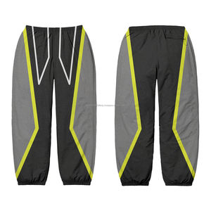 Conjunto Deportivo Personalizado de Gran Tamaño, Chaqueta Cortavientos Reflectante, Ropa Deportiva Urbana para Hombre, Chándal de Poliéster y Nailon para Correr - Product Image 5