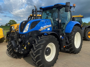 All Type Universal <b>Agricultural</b> <b>Equipment</b> and Machinery Tractors Available. - Product Image 4