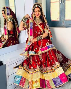 SERIE CON LA NUEVA TELA ESPECIAL PARA NAVRATRI, CHANIYA CHOLI, ALGODÓN MUSLINA GRUESO CON TRABAJO DE ESPEJOS AUTÉNTICO, Secado Rápido para Fiestas - Product Image 3