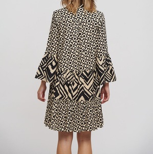 Magnifique robe courte tunique à manches longues, style bohème, col en V, motif paisley, pompon, en noir et beige, taille unique (100% coton) - Product Image 1