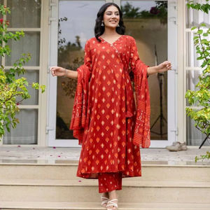 Collection en gros de vêtements de soirée indiens et pakistanais Salwar Kameez en coton imprimé prêt-à-porter disponible à des tarifs réduits - Product Image 1