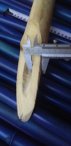 Poteaux en bambou solides pour une construction fiable Poteaux en bambou naturels pour le pont extérieur et la construction structurelle - Product Image 6