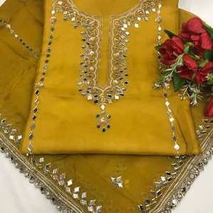 Costumes modernes non cousus de créateur Vêtements indiens et pakistanais brodés à la main - Product Image 1