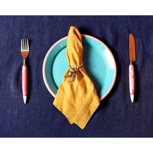 Juego de Cubiertos de Metal de alta demanda con mango de resina Rosa recubierto de oro de Pvd para juegos de cubiertos de mesa de boda - Product Image 2