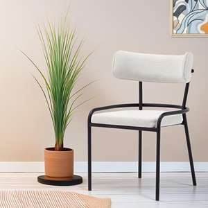 Silla de Comedor 'Pole' Beige de Well Home, Diseño Minimalista para Espacios Modernos y Sofisticados, 55x60x95cm - Product Image 3