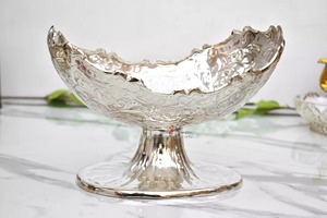 <b>Aesthetic</b> Designed Metal Chocolate stand For Chocolate Serving And Dessert Serving Usage Luxury Kitchen And tabletop Supplies - Product Image 2