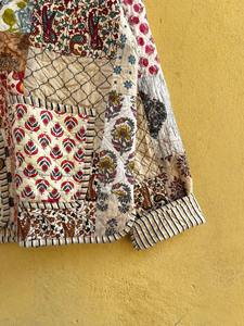 Chaqueta de Algodón Acolchada con Parches Hecha a Mano para Mujer, Cuello en V, Estilo Kimono, Corta, Abrigo Bohemio de Invierno, Abrigo Acolchado con Parches Suaves - Product Image 4