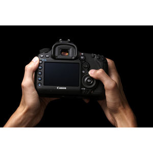 Boîtier d'appareil photo numérique cinéma EOS C300 Mark III avec capteur CMOS et carte SD – Caractéristiques abordables (Monture d'objectif EF) - Product Image 6