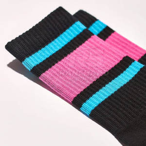 Chaussettes en coton douces et extensibles, chaussettes de sport à séchage rapide, chaussettes en coton confortables et douces pour l'extérieur - Product Image 3