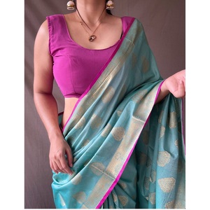 Traje indio de estilo moderno tradicional para mujer, dos tonos de tejido suave, a la moda, venta en línea, venta al por mayor - Product Image 1