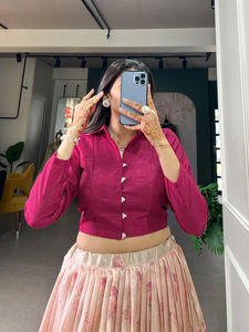 El encanto moderno de los estampados florales de La Dola Silk lehenga choli - Product Image 2