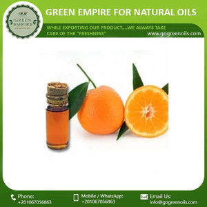 Vente en gros d'Huile essentielle de mandarine biologique de plantes naturelles pressée à froid - Product Image 6