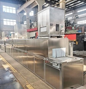 Machine de lavage/nettoyage de pièces industrielles de type pass-through SSPT400-III pour un nettoyage efficace et automatisé - Product Image 6