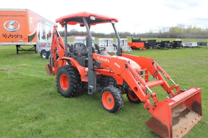Kubota Used <b>Backhoe</b> <b>Loader</b> Diesel Red Wheel <b>Loader</b> KYB Components High Load Moment Engine Core - Product Image 3